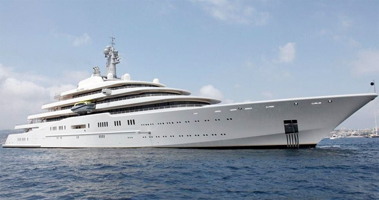 Azzam Luxury Super Yacht