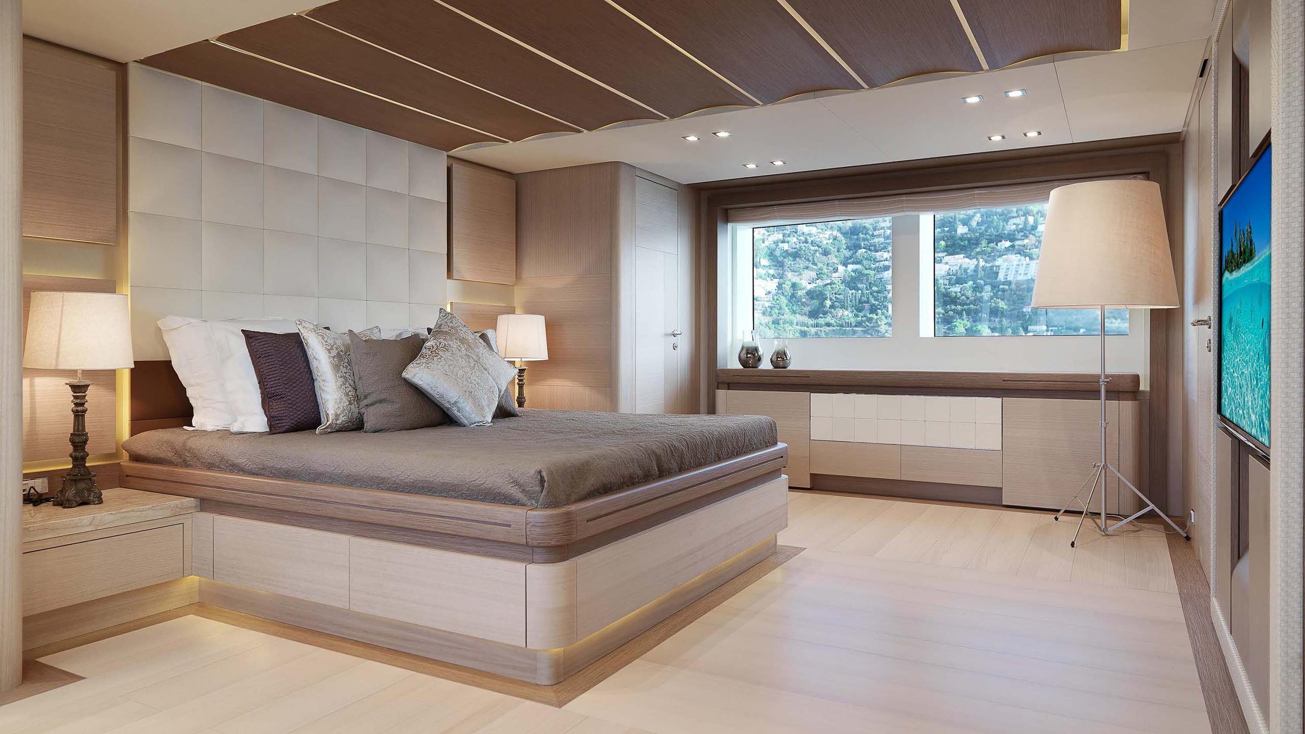 divine-super-yacht-stateroom