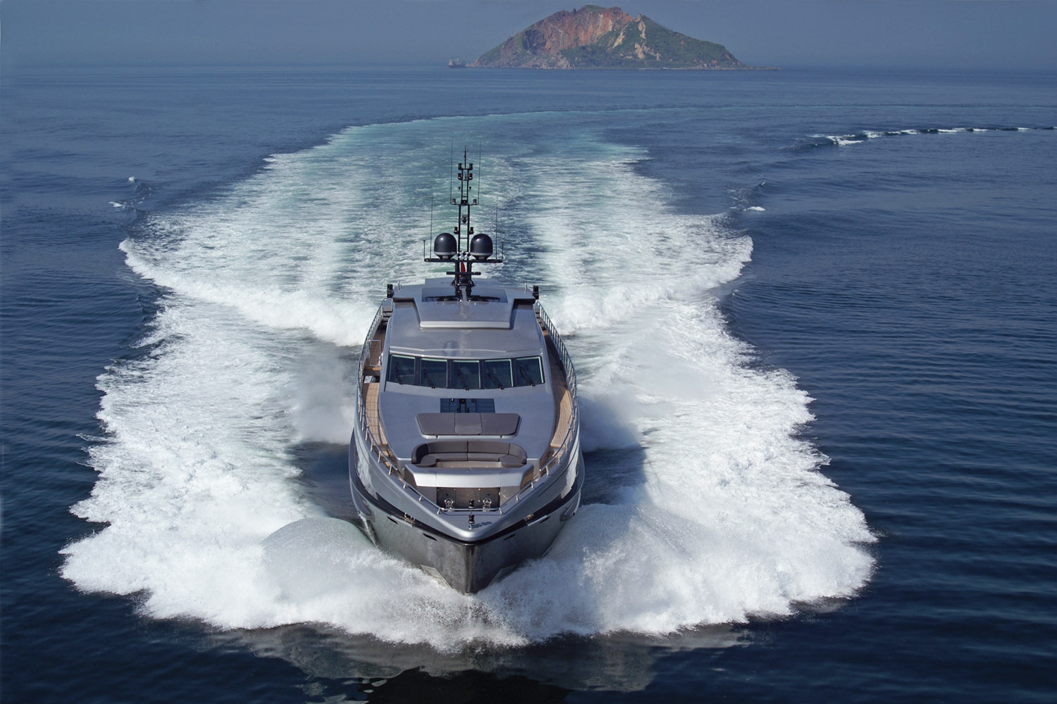 RL Noor Super yacht Bow View