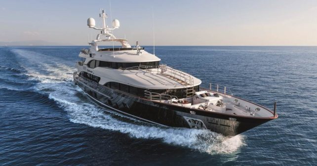 Luxury charter yacht Checkmate