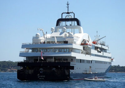 Turama yacht