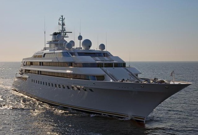 Lady Moura yacht