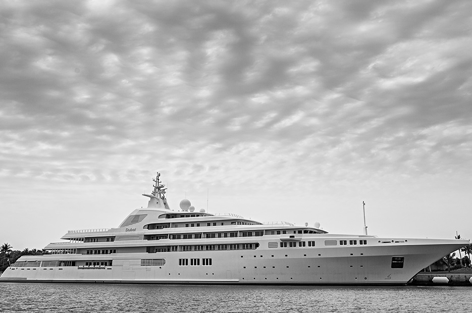 super-yacht Dubai