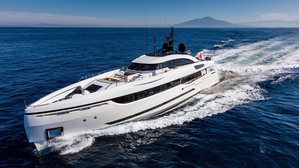 Divine Super yacht