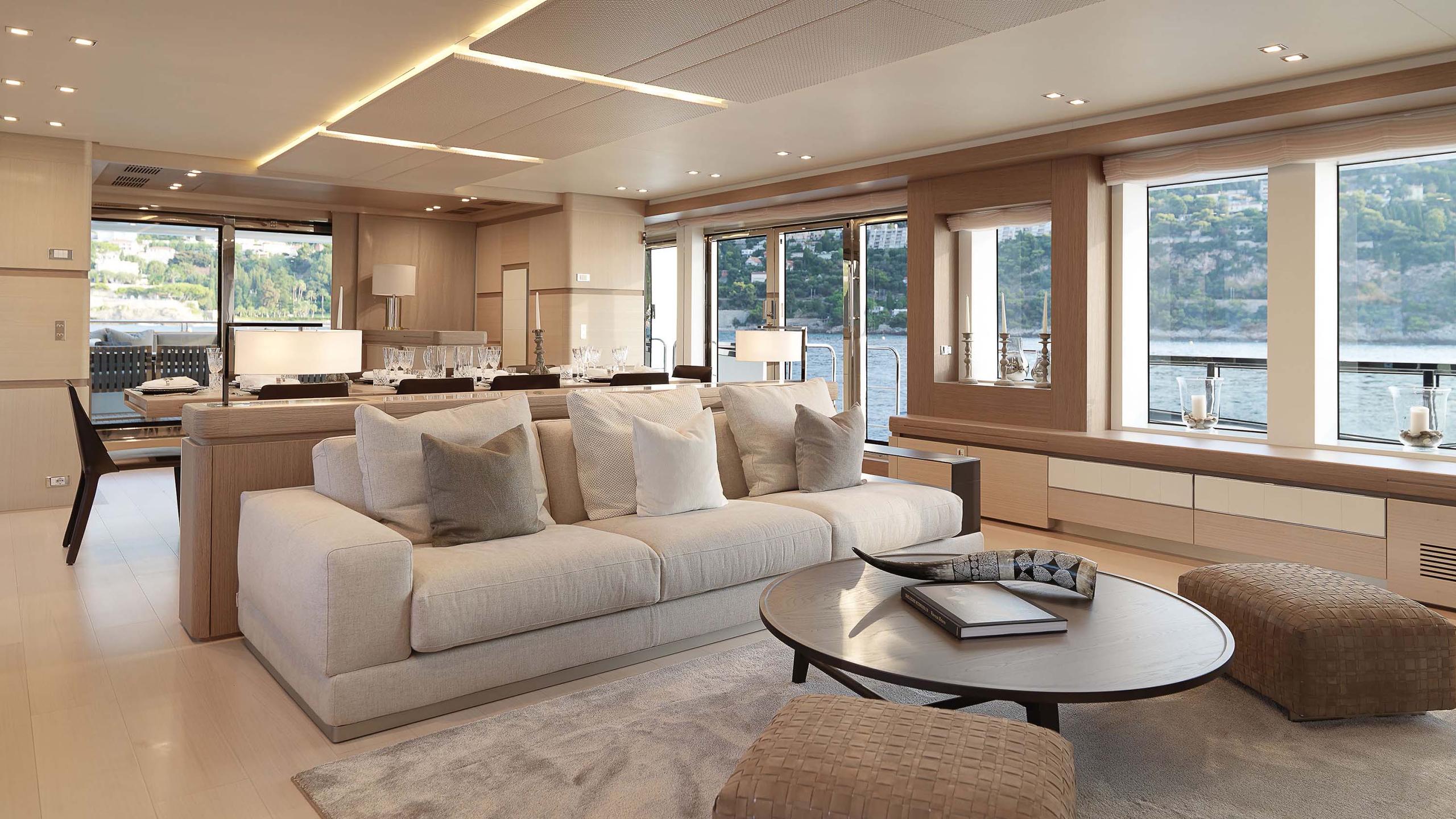 divine-super-yacht-open-plan