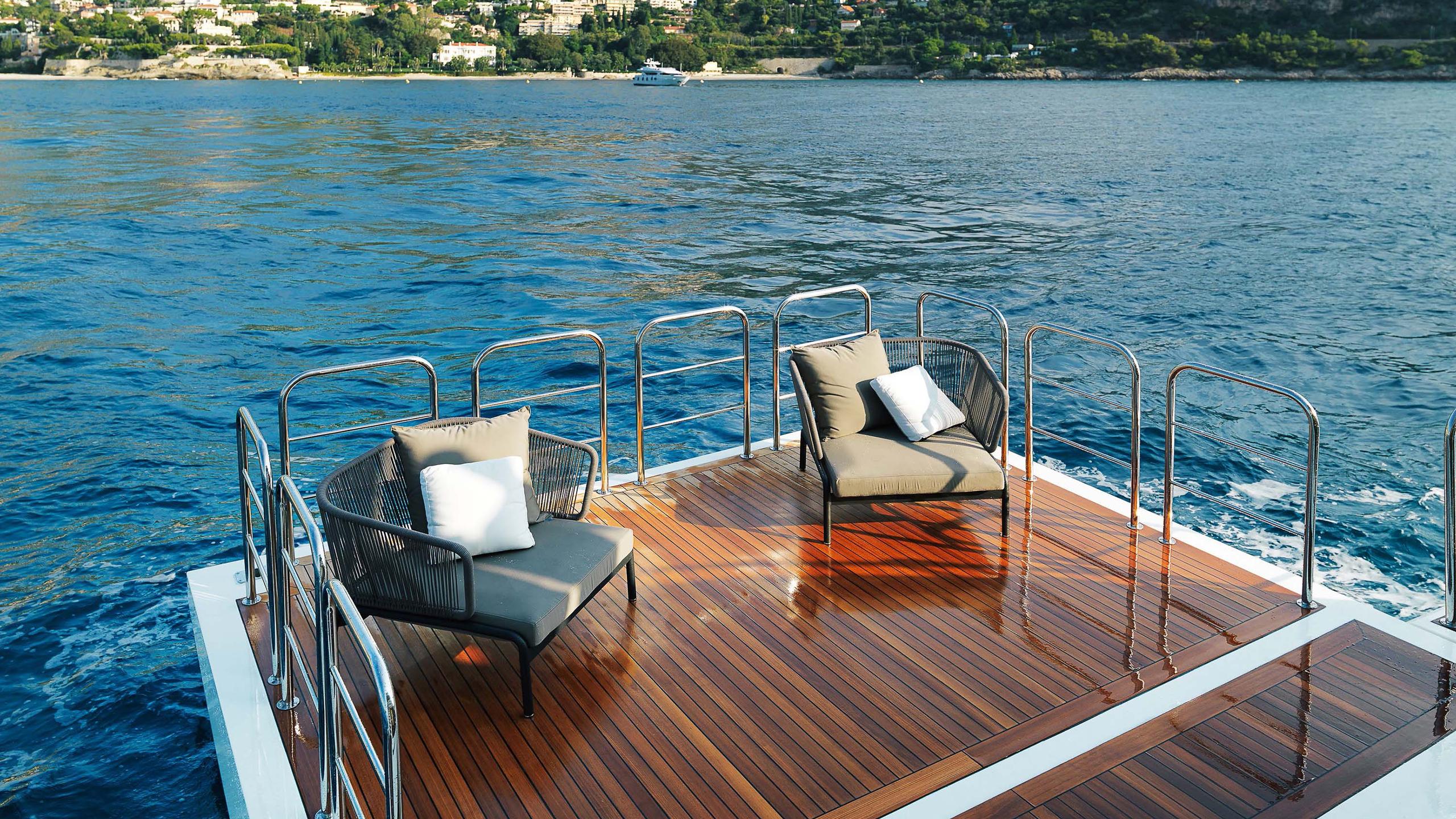 divine-super-yacht-rear-deck-platform