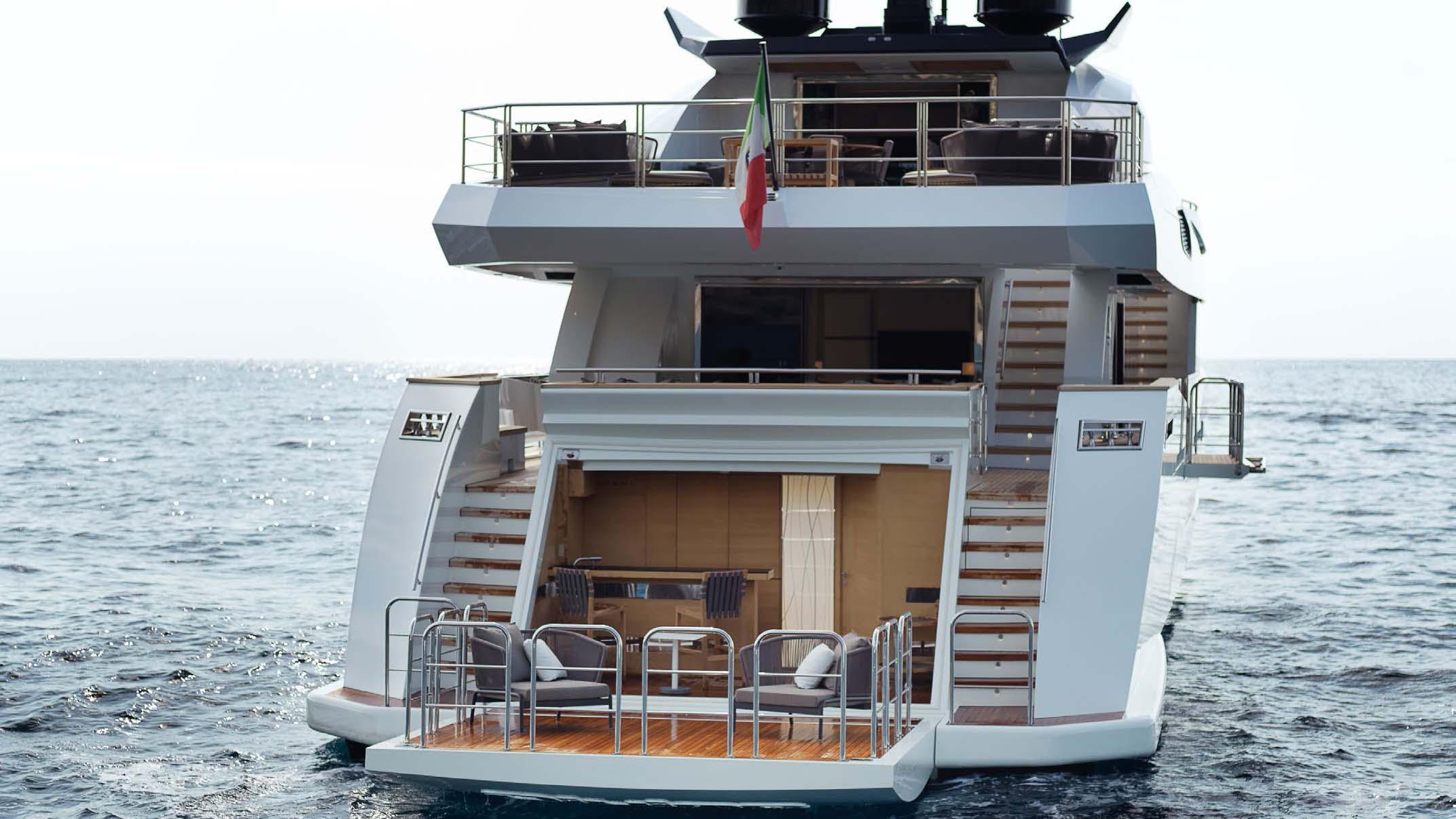 divine-super-yacht-rear-platform