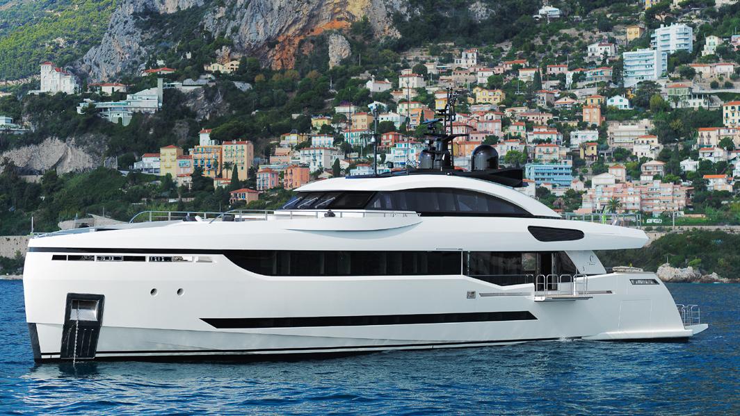 divine-super-yacht